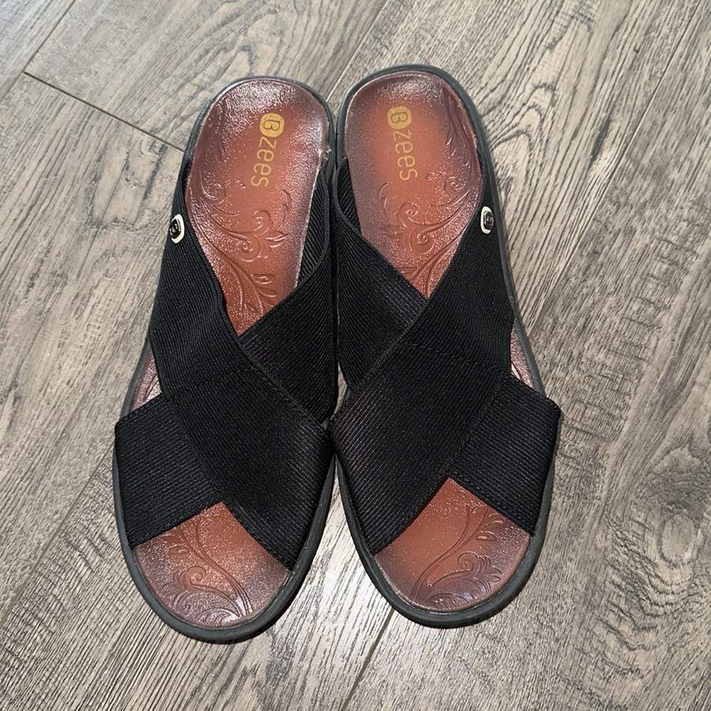 Bzees Desire Wedge Sandal Sz 8.5M - Picture 9 of 13